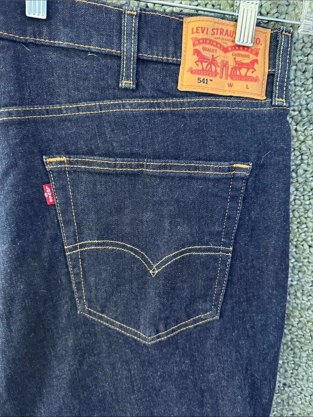 Levi's 541 Indigo Straight-Leg Men's Jeans Dark Wash
